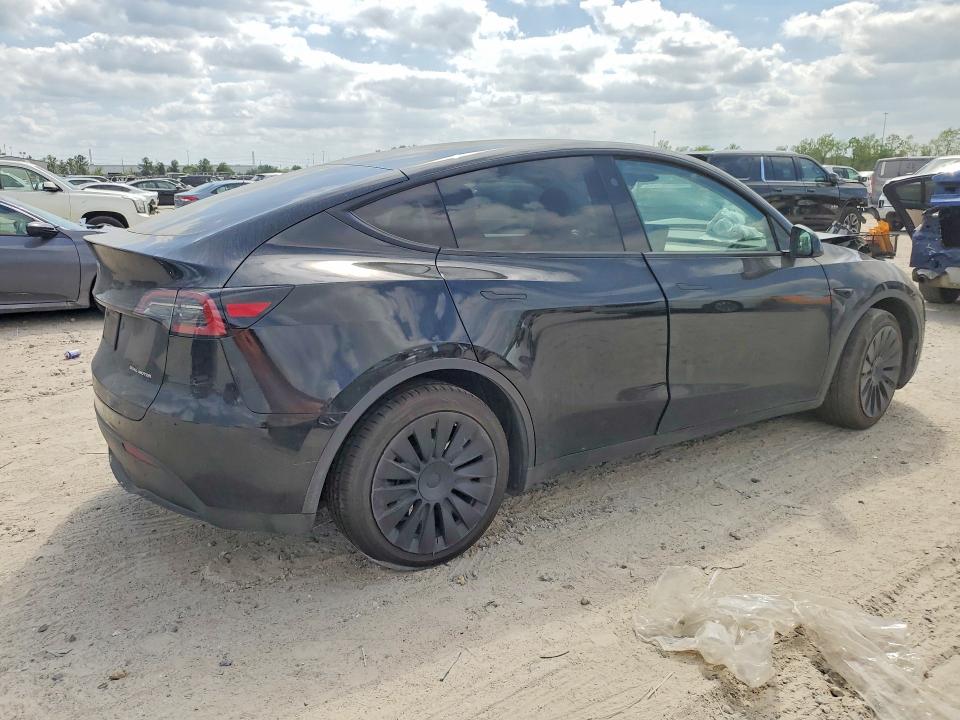 2024 Tesla Model y VIN 7SAYGDEEXRA299795 COPART salvage auction — FRONT END, Tx - Salvage Vehicle Title, sold $12,700 on 2026-07-10 (photo 3)