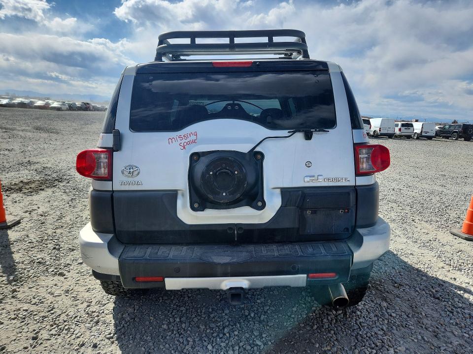 2007 Toyota Fj cruiser VIN JTEBU11F770014991 COPART salvage auction — FRONT END, Co - Salvage Title, sold $2,150 on 2026-07-28 (photo 6)