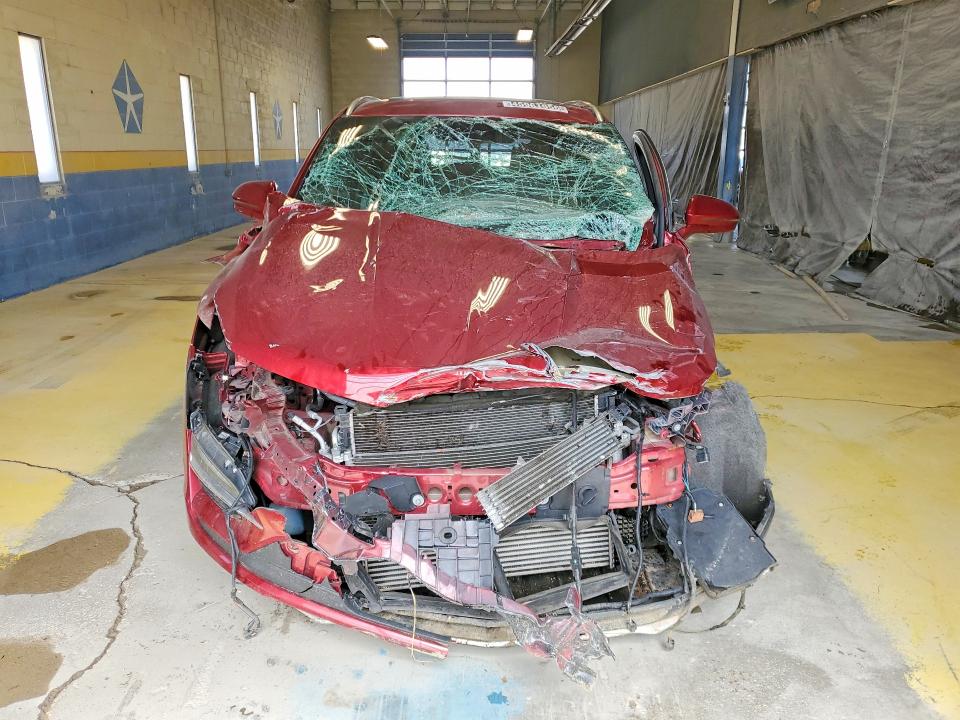 2018 Lincoln Mkc VIN 5LMCJ2D99JUL08012 COPART salvage auction — FRONT END, In - Certificate Of Title, sold $150 on 2026-07-02 (photo 5)