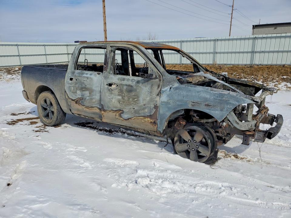 2015 Ram 1500 VIN 1C6RR6KT9FS650747 COPART salvage auction — BURN, Mn - Cert Of Title-Salvage, sold $50 on 2026-07-20 (photo 4)
