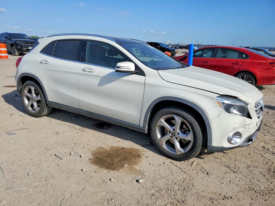 2018 Mercedes-benz Gla-klasse VIN WDCTG4GB2JJ409579 COPART salvage auction — SIDE, Tx - Salvage Vehicle Title, sold $4,000 on 2026-08-03 (photo 4)