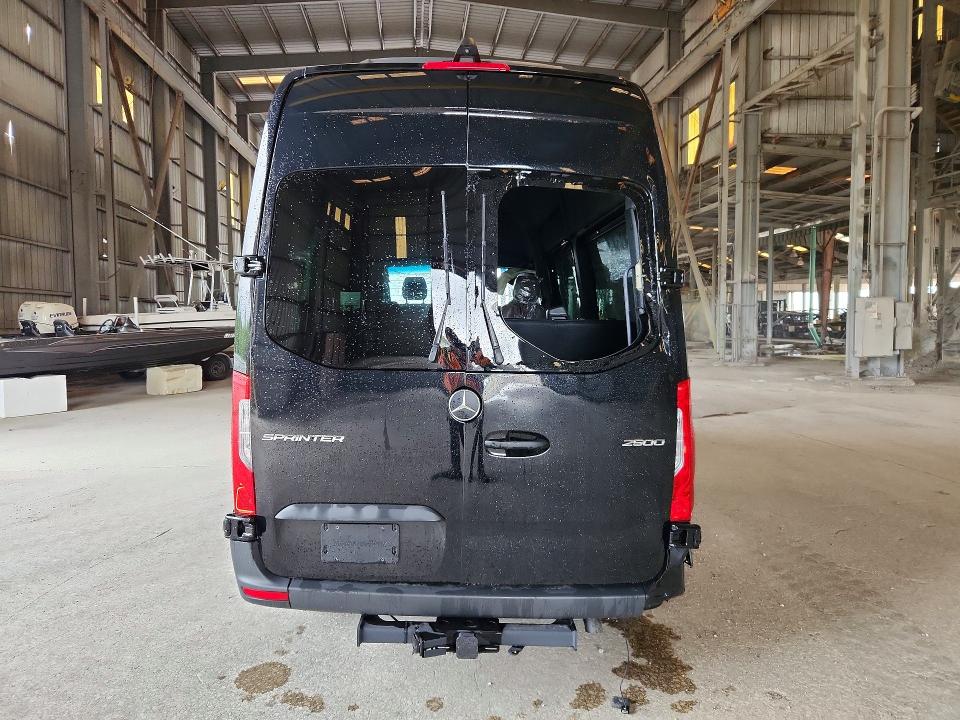 2025 Mercedes-benz Sprinter VIN W1Z4NFHY0SP791860 COPART salvage auction — ROLLOVER, Salvage Title, sold $175 on 2026-07-29 (photo 6)