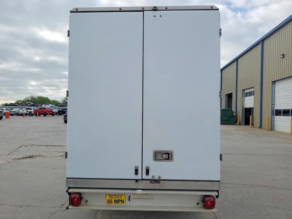 2022 Ford Transit VIN 1FDBW5Z85NKA31958 COPART salvage auction — NORMAL WEAR, Tx - Certificate Of Title, sold $17,000 on 2026-07-30 (photo 6)