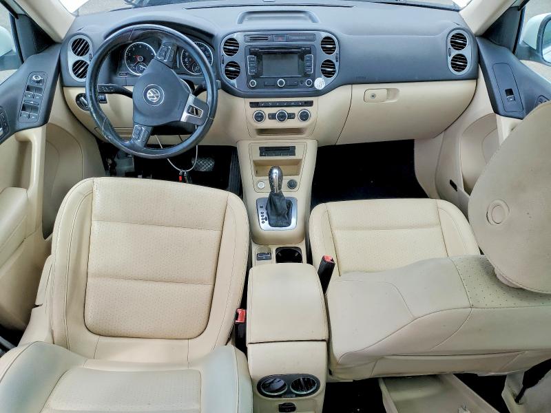 2014 Volkswagen Tiguan VIN WVGAV3AX0EW600150 COPART salvage auction — WATER/FLOOD, Hi - Certificate Of Salvage, sold $2 on 2026-08-10 (photo 8)