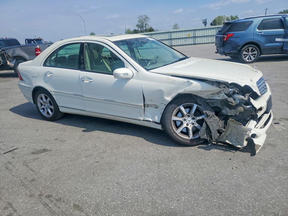 2007 Mercedes-benz C-klasse VIN WDBRF92HX7F875153 COPART salvage auction — FRONT END, Nc - Salvage Certificate Of Title, sold $300 on 2026-07-14 (photo 4)