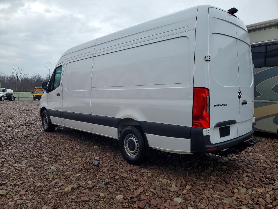 2025 Mercedes-benz Sprinter VIN W1Y4NCHY3ST195569 COPART salvage auction — MINOR DENT/SCRATCHES, Ny - Mv-907A Salvage Certificate, sold $31,250 on 2026-07-08 (photo 2)