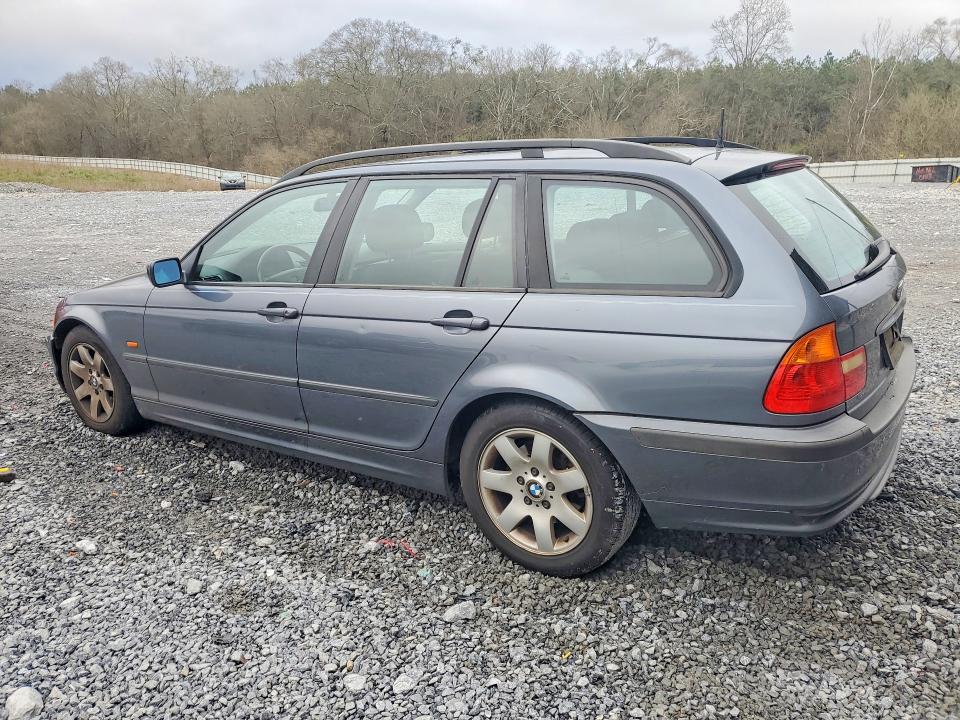 2013 BMW 3er VIN WBAAR3349YJM02855 COPART salvage auction — NORMAL WEAR, Ga - Bill Of Sale - Parts Only, sold $475 on 2026-07-16 (photo 2)