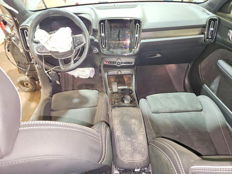 2024 Volvo Xc40 VIN YV4L12UL2R2289486 COPART salvage auction — REAR END, PA - CERTIFICATE OF SALVAGE, sold $1,800 on 2026-07-14 (photo 8)