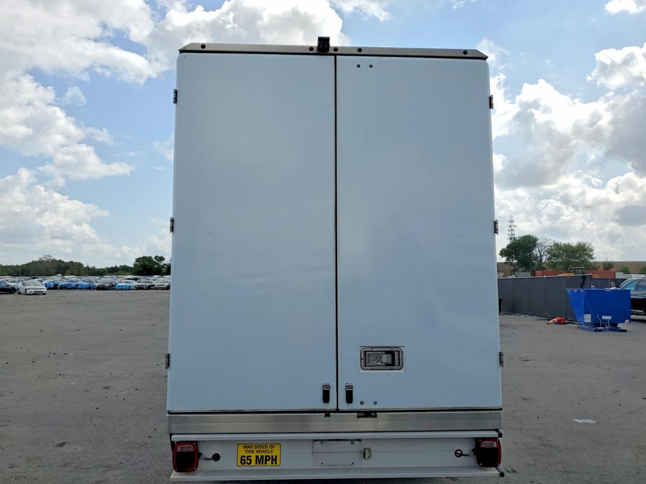 2021 Ford Transit VIN 1FDBW5Z85MKA84383 COPART salvage auction — Normal Wear, FL - CERTIFICATE OF TITLE, sold $7,500 on 2026-09-08 (photo 6)