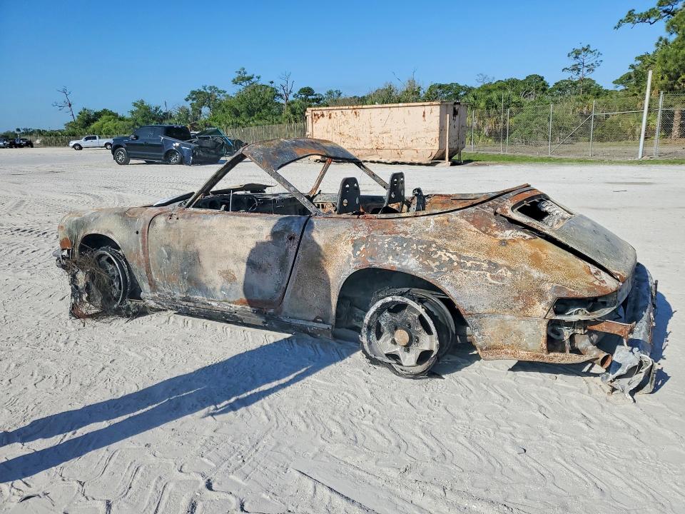 1983 Porsche 911cs VIN WP0ZZZ91ZDS151510 COPART salvage auction — BURN, FL - CERTIFICATE OF DESTRUCTION, sold $3,050 on 2026-07-15 (photo 2)