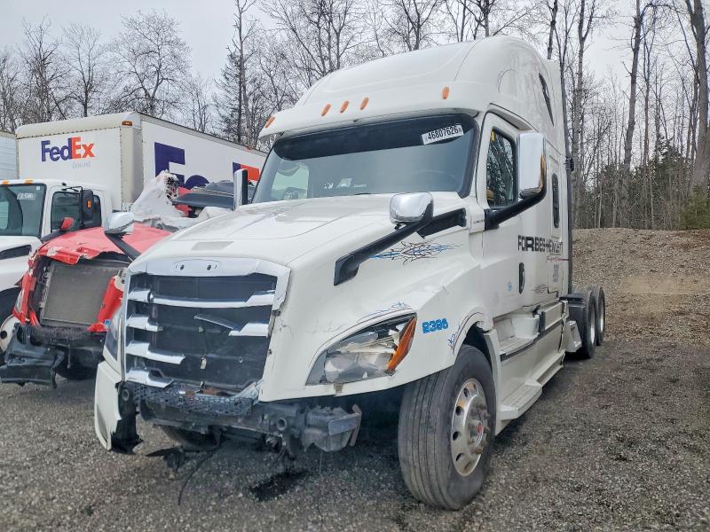 2018 Freightliner Cascadia VIN 3AKJHHDR8JSKA0959 COPART salvage auction — FRONT END, ON - PERMIT NO BRAND - UNFIT, sold $9,300 on 2026-07-23 (photo 2)