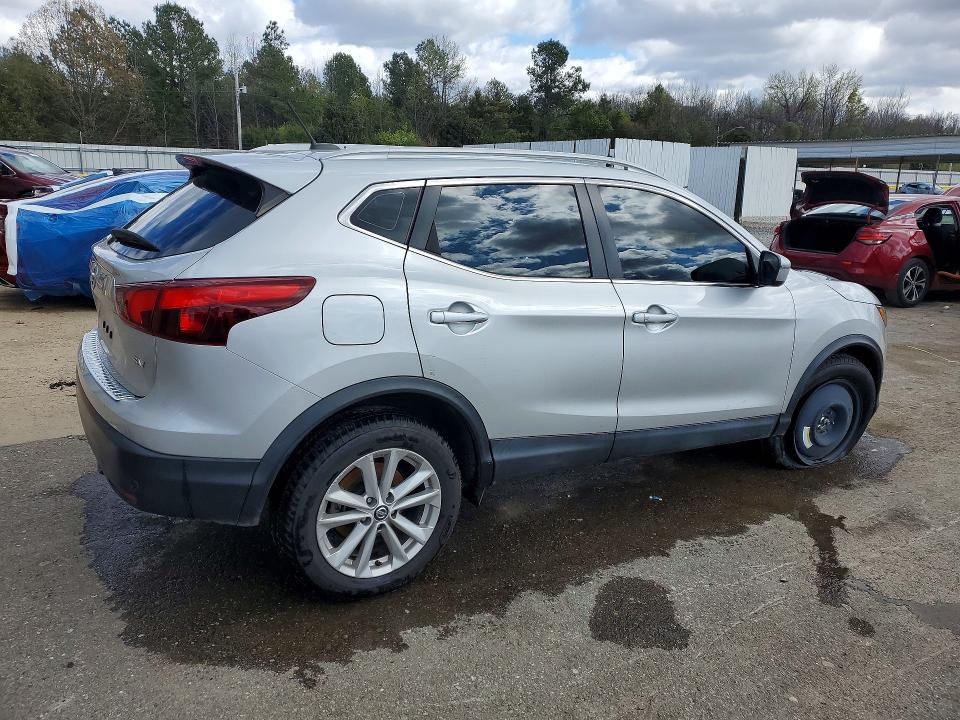 2019 Nissan Rogue sport VIN JN1BJ1CP8KW213835 COPART salvage auction — VANDALISM, Tn - Certificate Of Title, sold $2,700 on 2026-07-09 (photo 3)