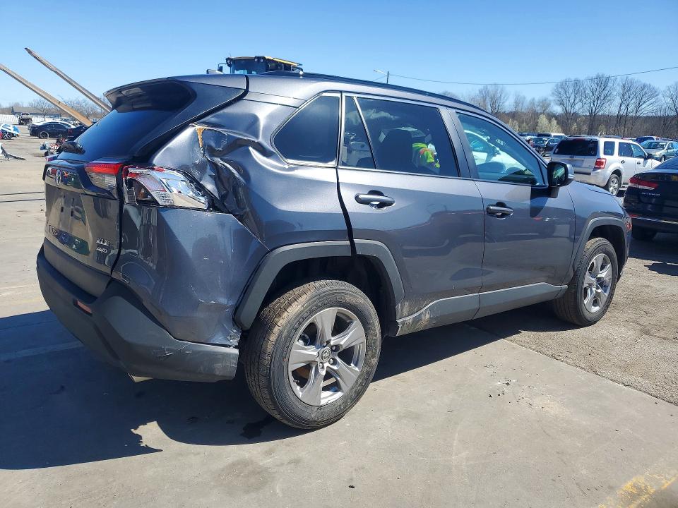 2025 Toyota Rav4 VIN 2T3P1RFV8SW554226 COPART salvage auction — SIDE, Fl - Cert Of Title Slvg Rebuildable, sold $14,300 on 2026-07-09 (photo 3)