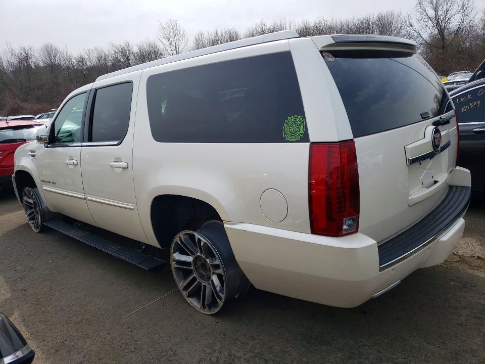 2013 Cadillac Escalade VIN 1GYS4JEF7DR166589 COPART salvage auction — MINOR DENT/SCRATCHES, Ct - Certificate Of Title, sold $3,500 on 2026-07-09 (photo 2)
