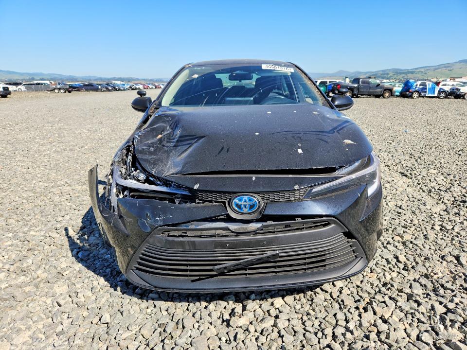 2025 Toyota Corolla VIN JTDBCMFE9S3100156 COPART salvage auction — FRONT END, Salvage Title, sold $8,600 on 2026-07-20 (photo 5)