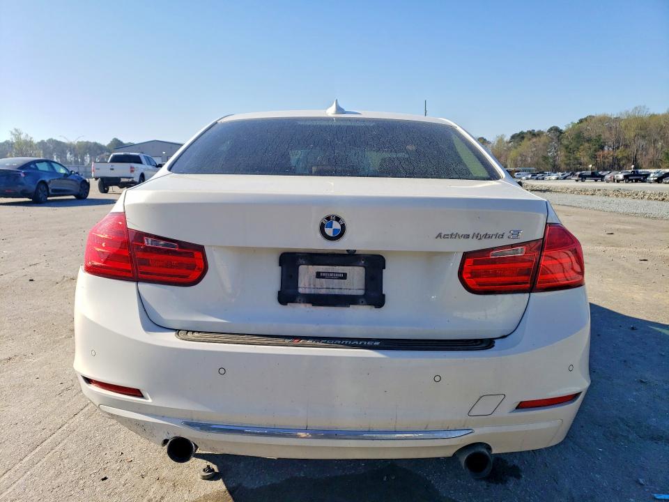 2013 Bmw motorrad Activehybrid 3 VIN WBA3F9C56DF484327 COPART salvage auction — FRONT END, NC - SALVAGE CERTIFICATE OF TITLE, sold $2,200 on 2026-09-15 (photo 6)