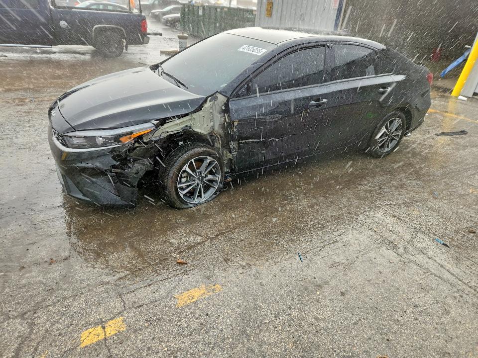 2023 Kia Forte VIN 3KPF24AD7PE611013 COPART salvage auction — FRONT END, Il - Salvage Certificate, sold $3,600 on 2026-07-10 (photo 1)