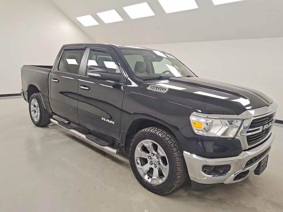 2019 Ram 1500 VIN 1C6RREFT7KN639503 COPART salvage auction — MINOR DENT/SCRATCHES, TX - CERTIFICATE OF TITLE, sold $19,900 on 2026-07-09 (photo 4)