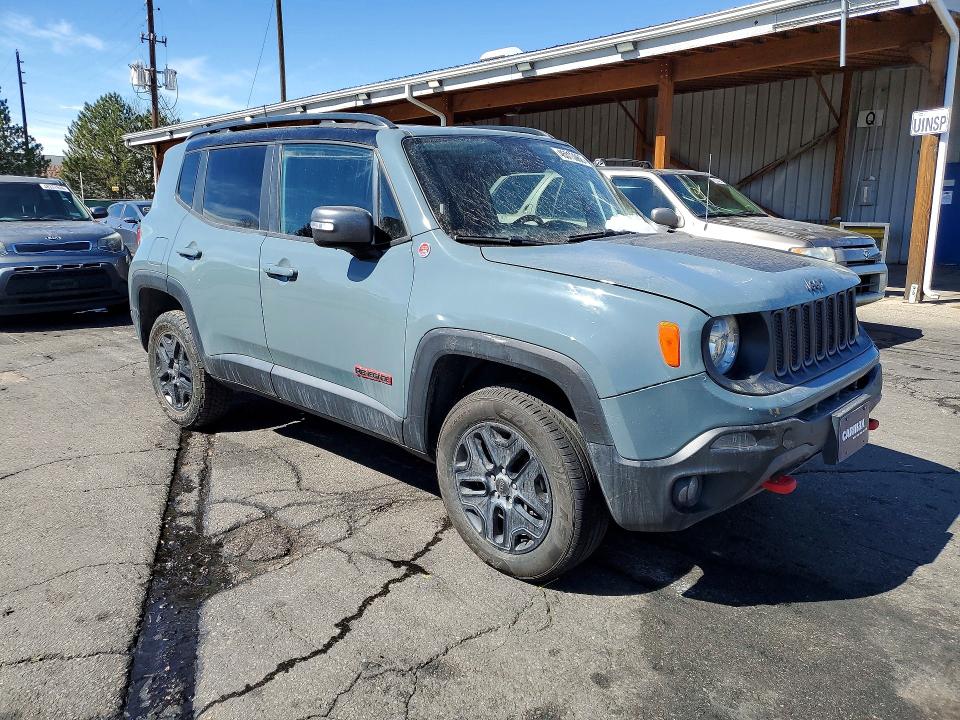 2018 Jeep Renegade VIN ZACCJBCB7JPG81109 COPART salvage auction — FRONT END, Salvage Title, sold $2,850 on 2026-08-18 (photo 4)