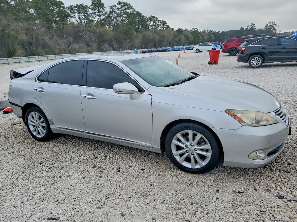 2011 Lexus Es 350 VIN JTHBK1EG3B2465540 COPART salvage auction — REAR END, Tx - Certificate Of Title, sold $1,600 on 2026-07-24 (photo 4)