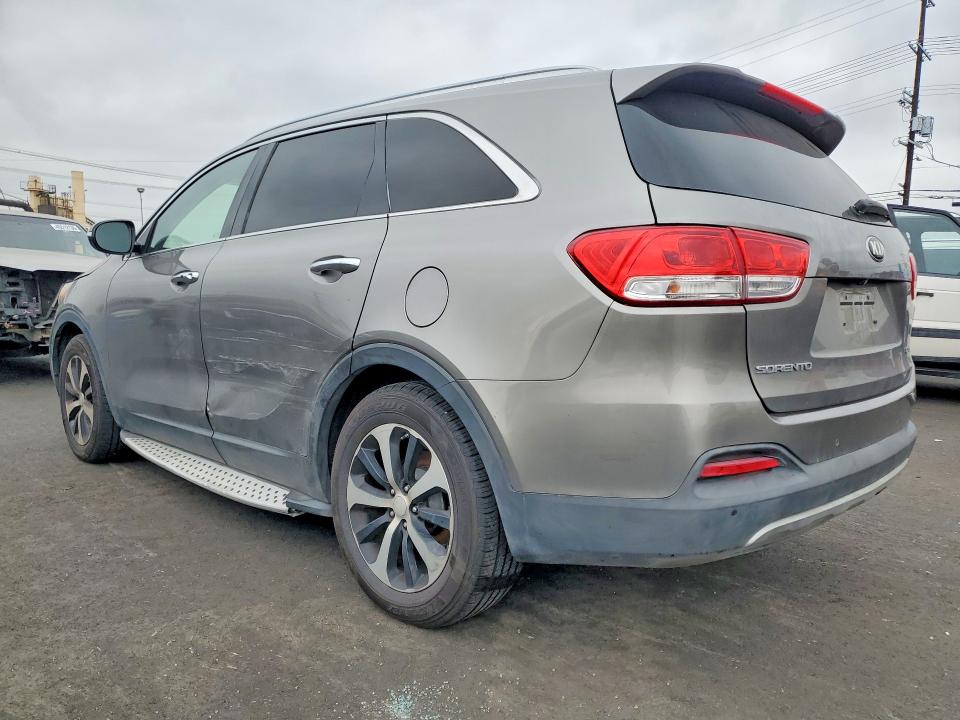 2016 Kia Sorento VIN 5XYPH4A52GG043932 COPART salvage auction — SIDE, Ca - Dis/Dlr/Exp Only Clean Title, sold $1,550 on 2026-07-29 (photo 2)