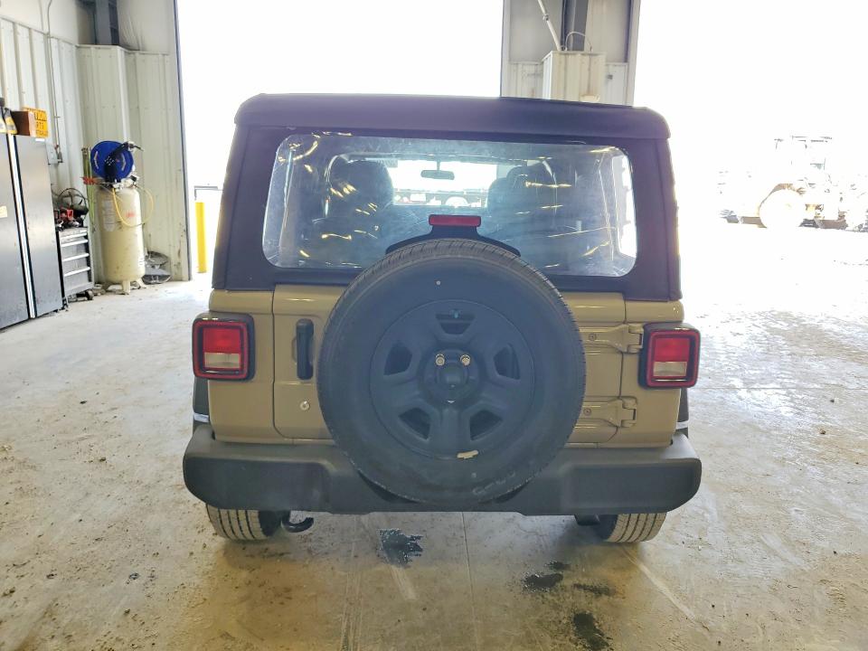 2022 Jeep Wrangler unlimited VIN 1C4HJXDN3NW226875 COPART salvage auction — MINOR DENT/SCRATCHES, Mo - Certificate Of Title, sold $19,300 on 2026-07-16 (photo 6)