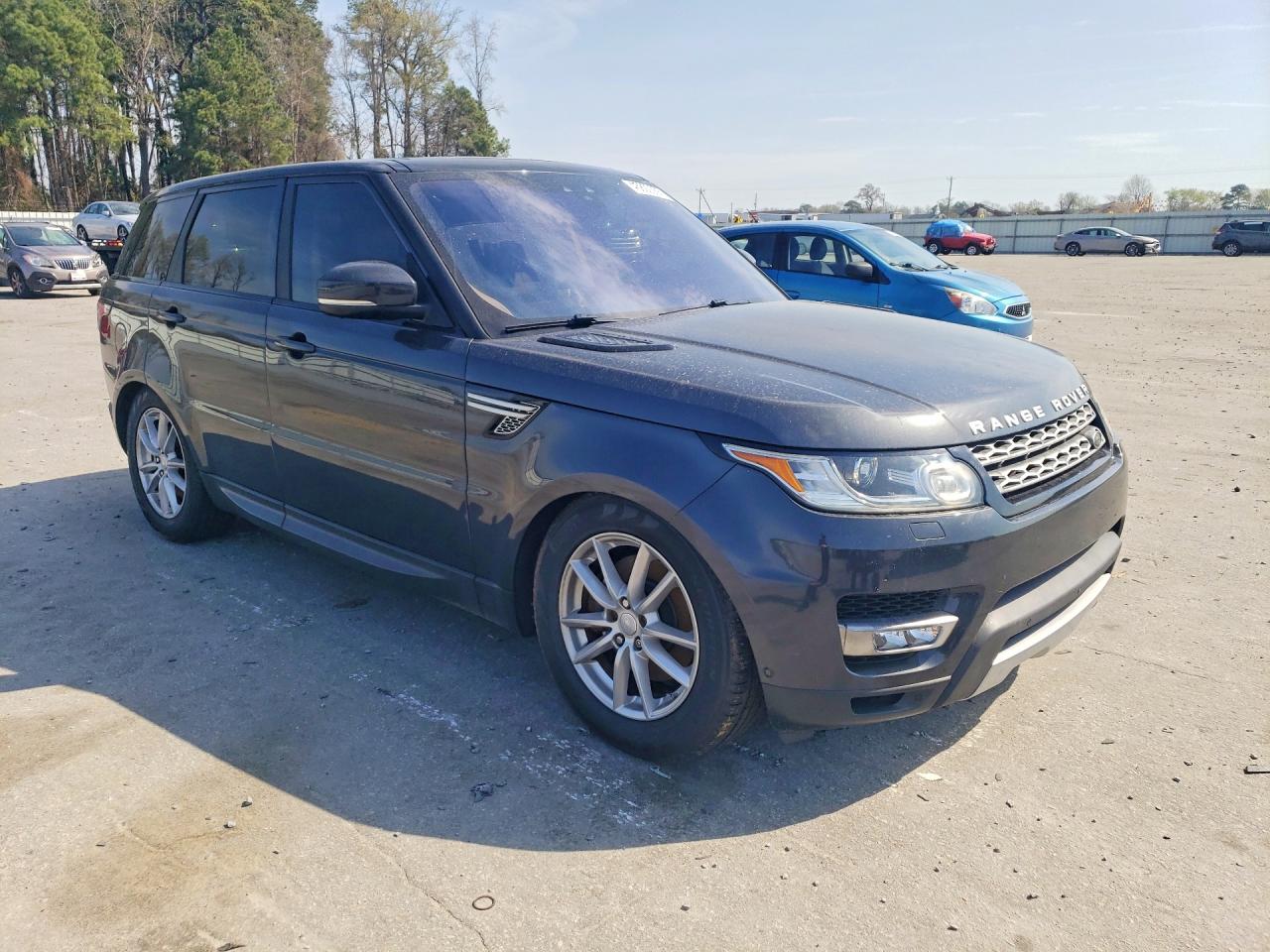 2017 Land Rover Range Rover Sport VIN SALWR2FV5HA143605 COPART salvage auction — Minor Dent/Scratches, FL - DEALER ONLY CLEAN TITLE, sold $2,750 on 2026-07-03 (photo 4)