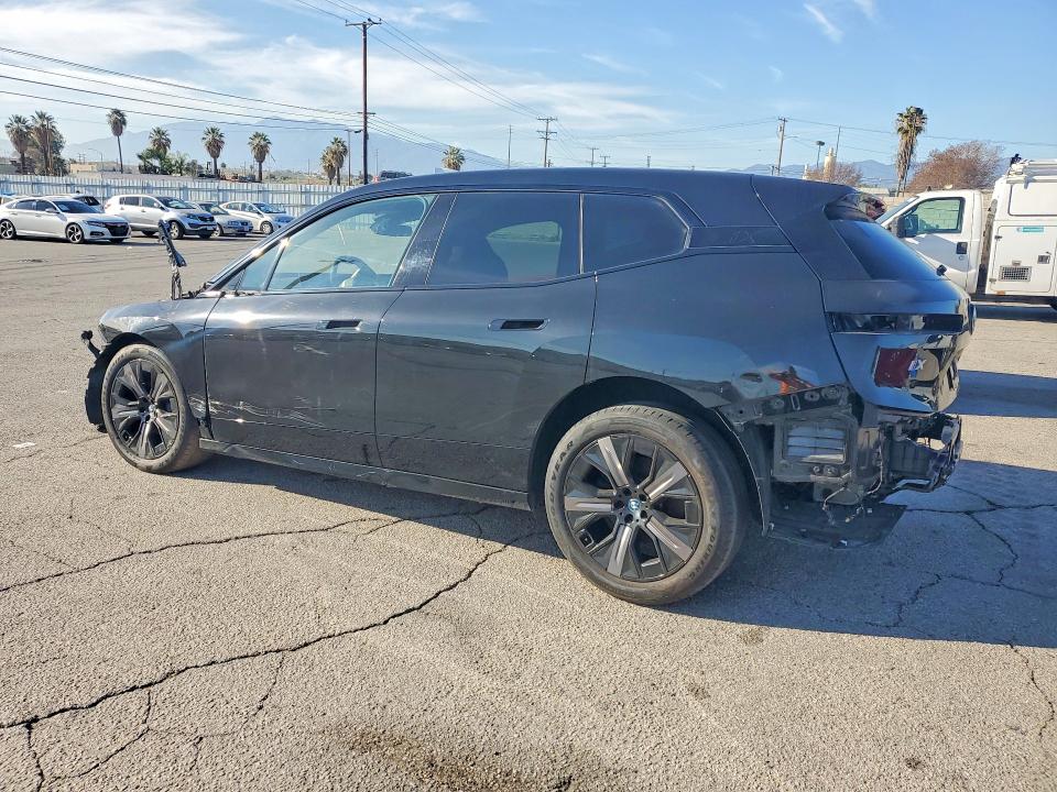 2024 BMW Ix VIN WB523CF04RCN52035 COPART salvage auction — FRONT END, Ca - Dis/Dlr/Exp Only Clean Title, sold $18,500 on 2026-07-20 (photo 2)