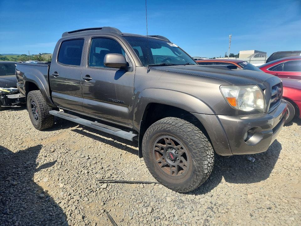 2009 Toyota Tacoma VIN 5TELU42N59Z615318 COPART salvage auction — REAR END, CA - SALVAGE CERTIFICATE, sold $2,800 on 2026-07-21 (photo 4)