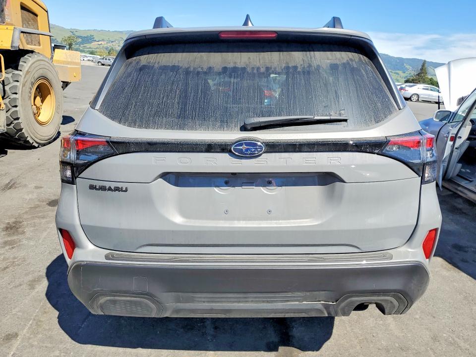 2025 Subaru Forester VIN JF2SLDBCXSH617202 COPART salvage auction — UNDERCARRIAGE, Ca - Salvage Certificate, sold $10,800 on 2026-07-09 (photo 6)