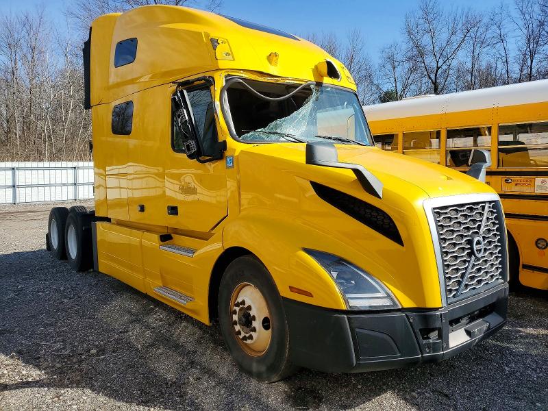 2022 Volvo VIN 4V4NC9EH9NN289300 COPART salvage auction — ROLLOVER, Salvage Title, sold $53,000 on 2026-08-04 (photo 1)