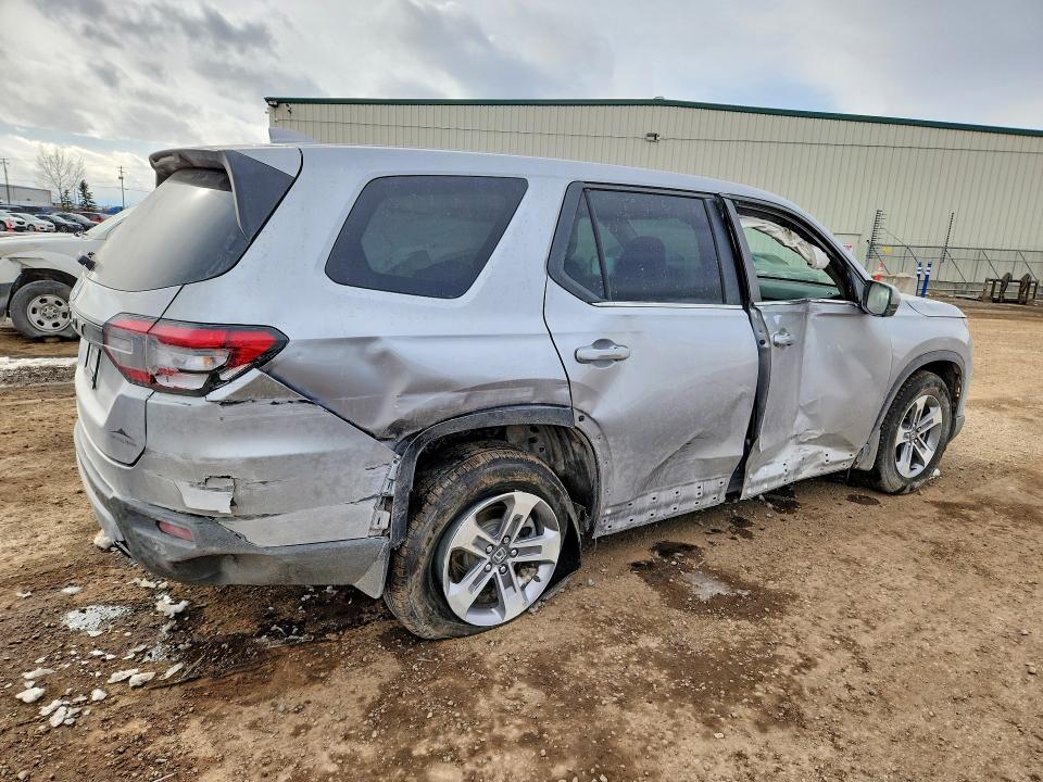 2025 Honda Pilot VIN 5FNYG1H42SB506669 COPART salvage auction — SIDE, Salvage Title, sold $9,100 on 2026-07-28 (photo 3)