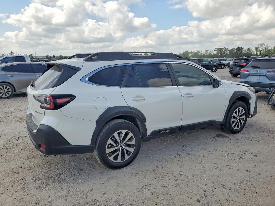 2025 Subaru Outback VIN 4S4BTAFC9S3266881 COPART salvage auction — SIDE, TX - SALVAGE VEHICLE TITLE, sold $11,100 on 2026-07-28 (photo 3)
