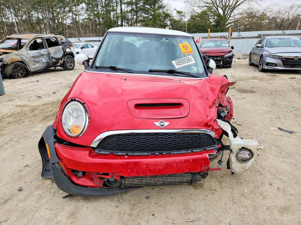 2011 Mini Cooper VIN WMWSV3C53BTY23121 COPART salvage auction — FRONT END, Md - Cert Of Salvage > 75% Damage, sold $325 on 2026-07-14 (photo 5)