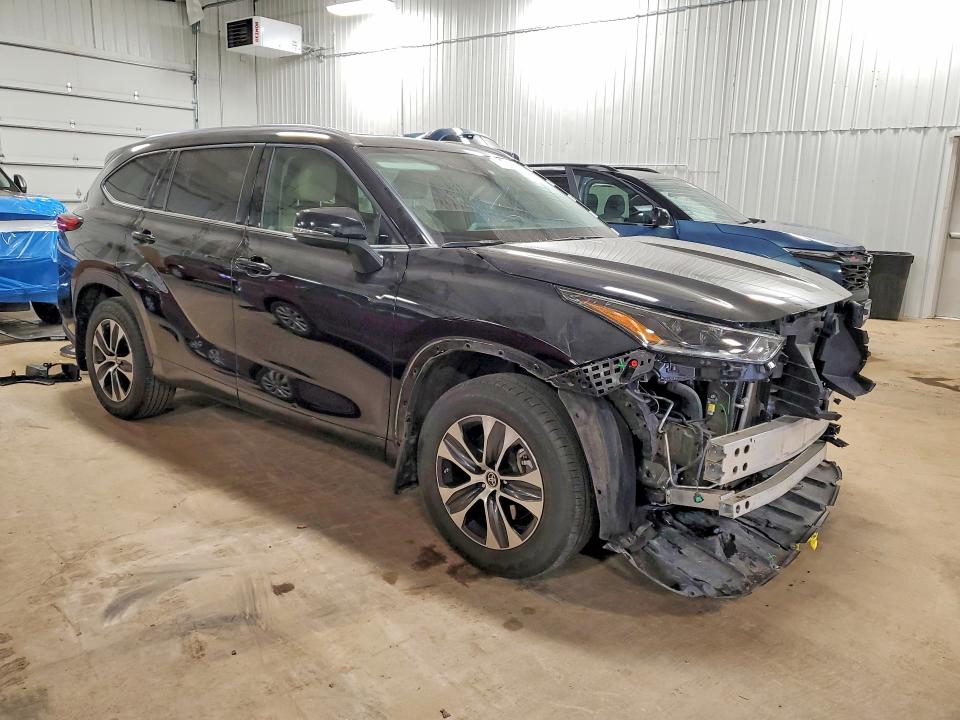 2021 Toyota Highlander VIN 5TDHZRBH1MS540783 COPART salvage auction — MECHANICAL, ID - SALVAGE CERTIFICATE OF TITLE, sold $4,600 on 2026-07-28 (photo 4)