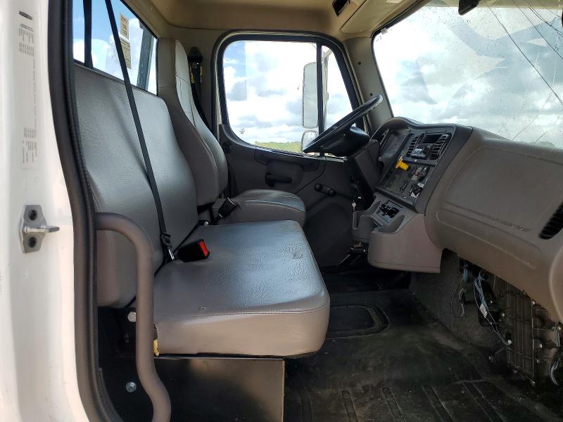 2024 Freightliner M2 VIN 1FVACXFCXRHUV0585 COPART salvage auction — FRONT END, IN - CERT OF TITLE-SALVAGE TITLE, sold $23,500 on 2026-07-16 (photo 5)