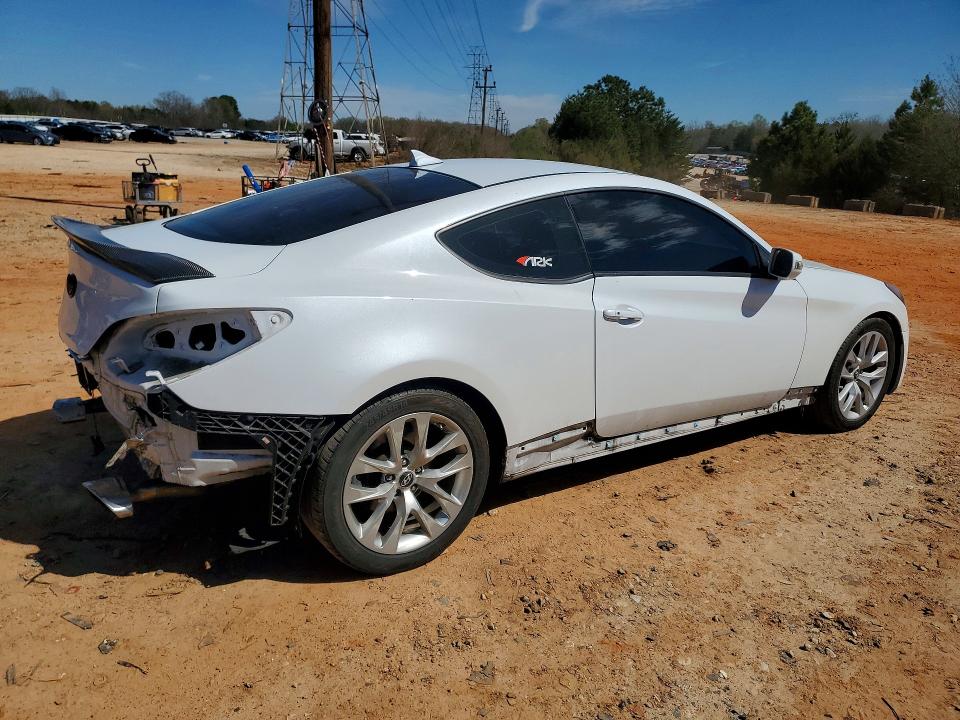 2016 Hyundai Genesis VIN KMHHT6KJ3GU132591 COPART salvage auction — REAR END, Nc - Salvage Certificate Of Title, sold $450 on 2026-07-20 (photo 3)
