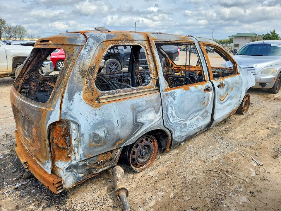 2000 Mazda Mpv VIN JM3LW28G6Y0134443 COPART salvage auction — BURN, Tn - Non-Repairable Certificate, sold $125 on 2026-07-29 (photo 3)