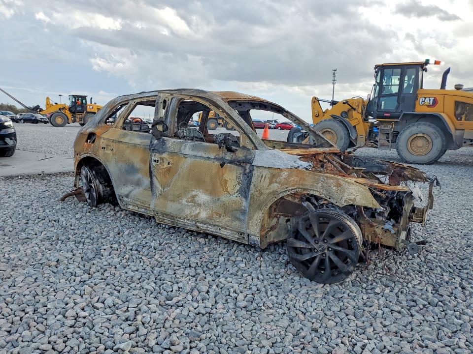 2021 Audi Q5 VIN WA1BAAFY1M2125134 COPART salvage auction — BURN, VA - NON-REPAIRABLE CERTIFICATE, sold $350 on 2026-07-29 (photo 4)