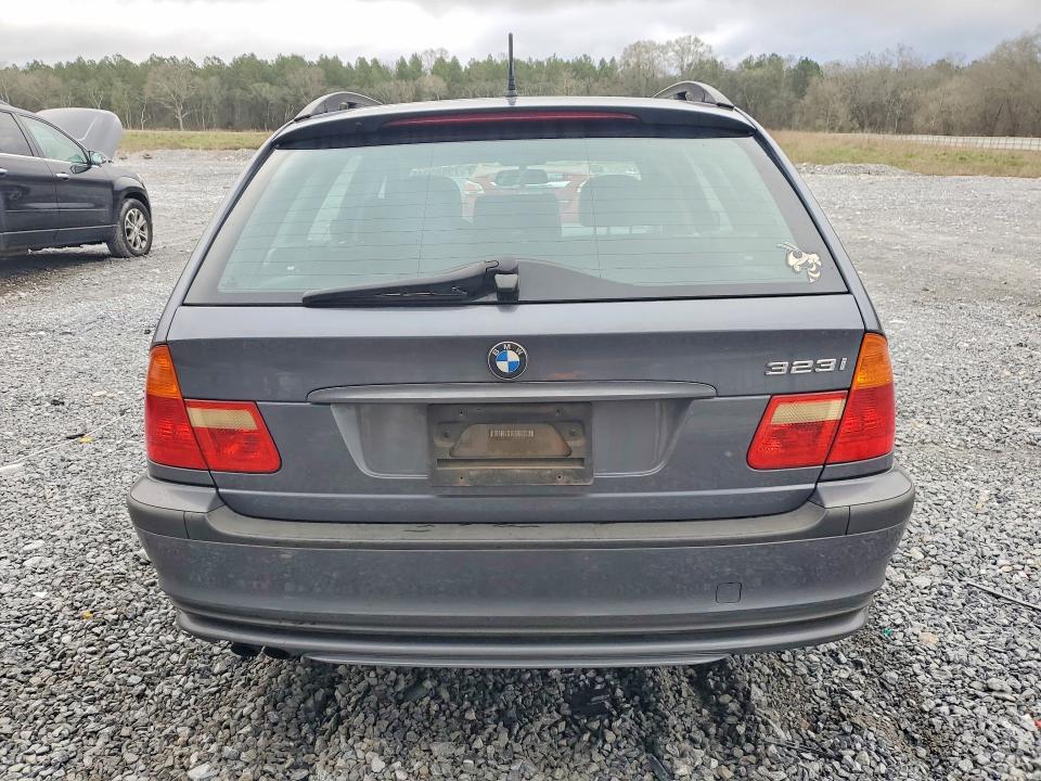 2013 BMW 3er VIN WBAAR3349YJM02855 COPART salvage auction — NORMAL WEAR, Ga - Bill Of Sale - Parts Only, sold $475 on 2026-07-16 (photo 6)