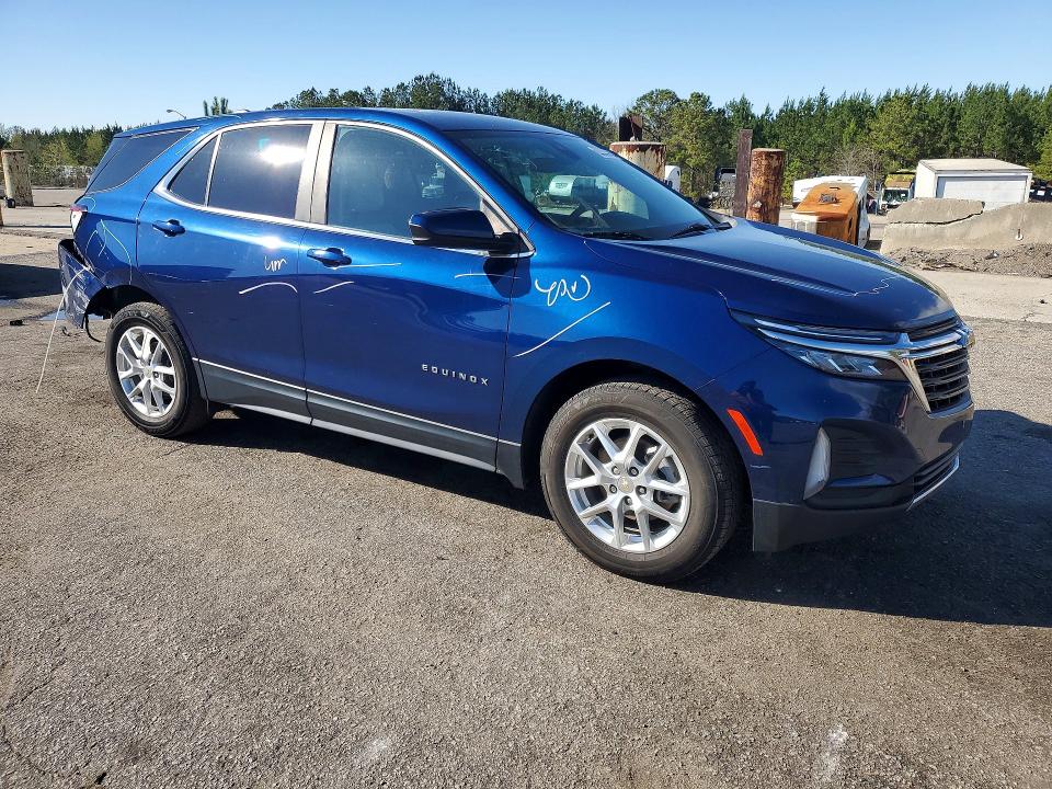 2022 Chevrolet Equinox VIN 2GNAXKEVXN6107126 COPART salvage auction — REAR END, SC - CERT OF TITLE-SALVAGE, sold $3,050 on 2026-07-09 (photo 4)