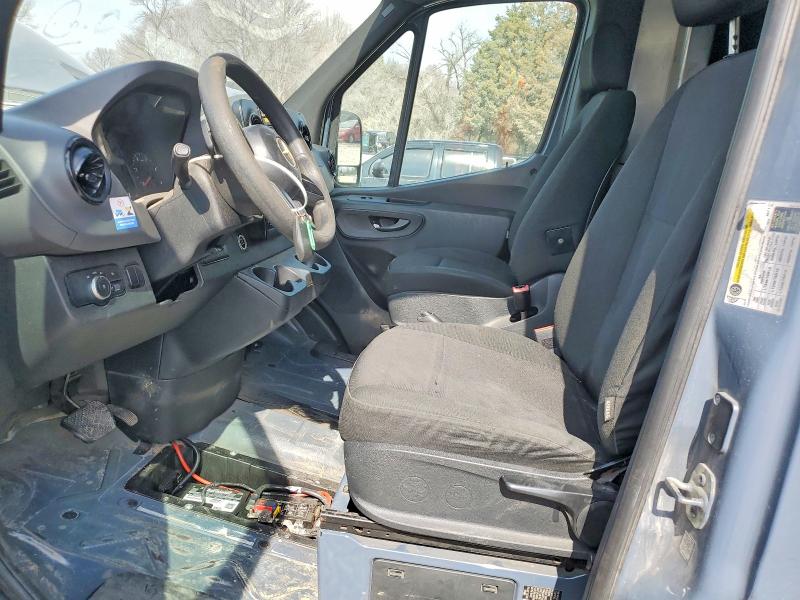 2019 Mercedes-benz Sprinter VIN WD4PF1CD4KP113029 COPART salvage auction — MECHANICAL, Fl - Certificate Of Title (P), sold $10,500 on 2026-07-09 (photo 7)