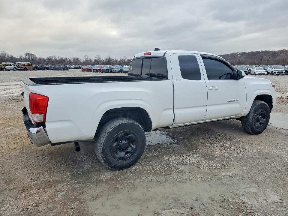 2017 Toyota Tacoma VIN 5TFRX5GN7HX074195 COPART salvage auction — REAR END, Mo - Salvage Certificate Of Title, sold $8,200 on 2026-07-08 (photo 3)