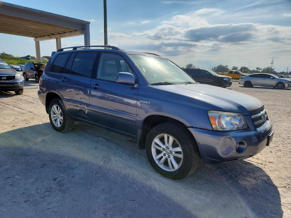 2006 Toyota Highlander hybrid VIN JTEEW21A960021005 COPART salvage auction — FRONT END, MA - CERTIFICATE OF TITLE, sold $750 on 2026-07-02 (photo 4)