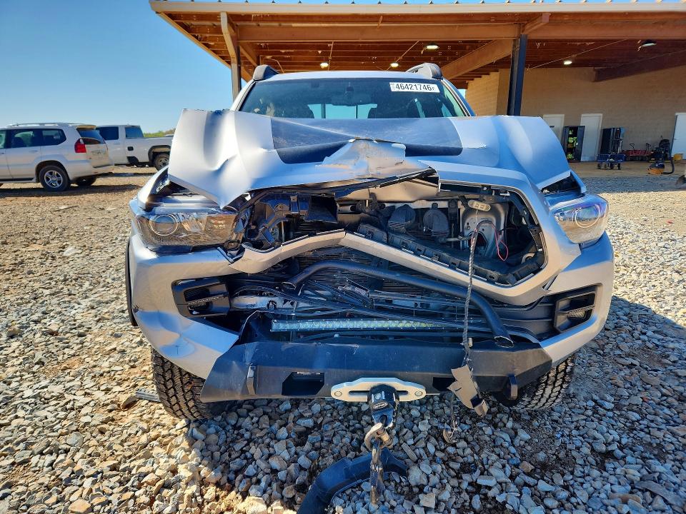 2017 Toyota Tacoma VIN 5TFCZ5AN8HX077826 COPART salvage auction — FRONT END, Al - Cert Of Title-Salvage Title, sold $7,700 on 2026-07-29 (photo 5)