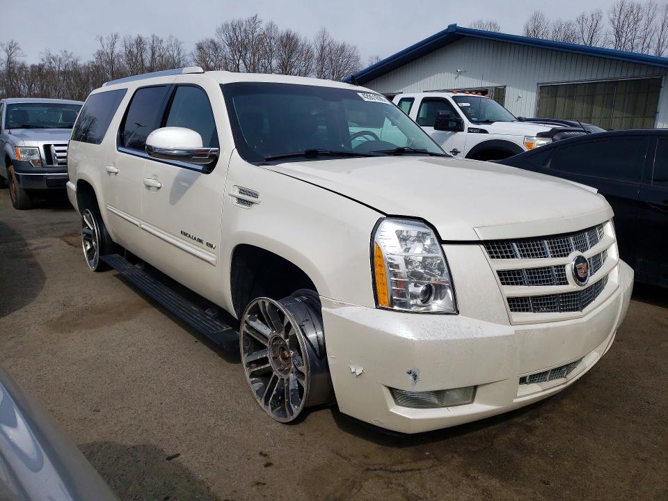 2013 Cadillac Escalade VIN 1GYS4JEF7DR166589 COPART salvage auction — MINOR DENT/SCRATCHES, Ct - Certificate Of Title, sold $3,500 on 2026-07-09 (photo 4)