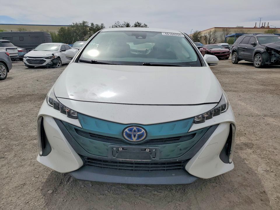 2018 Toyota Prius VIN JTDKARFP0J3101411 COPART salvage auction — SIDE, NV - SALVAGE TITLE, sold $6,300 on 2026-07-21 (photo 5)