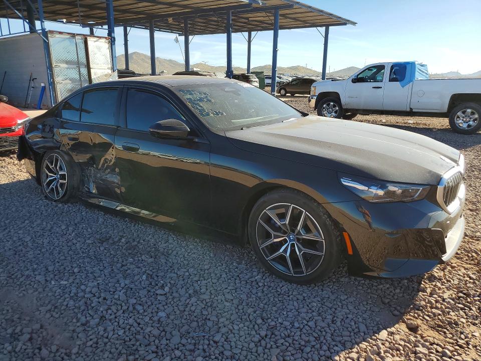 2024 BMW I5 VIN WBY33FK02RCP52202 COPART salvage auction — SIDE, Salvage Title, sold $21,800 on 2026-08-06 (photo 4)