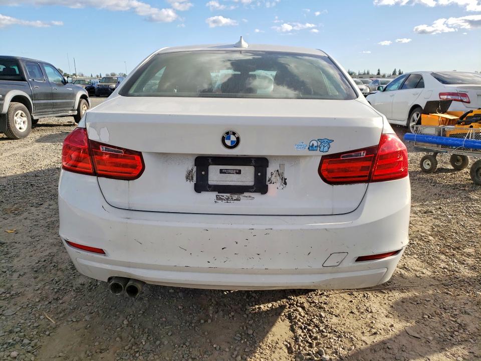 2014 BMW 3er VIN WBA3C1C57EK110716 COPART salvage auction — MECHANICAL, Wv - Dis/Dlr/Exp Only Clean Title, sold $825 on 2026-08-20 (photo 6)