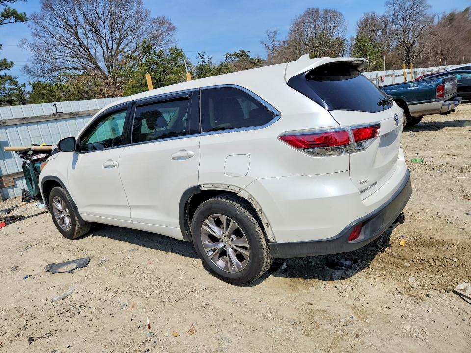2015 Toyota Highlander VIN 5TDBKRFH5FS087646 COPART salvage auction — SIDE, Md - Cert Of Salvage > 75% Damage, sold $5,400 on 2026-07-14 (photo 2)